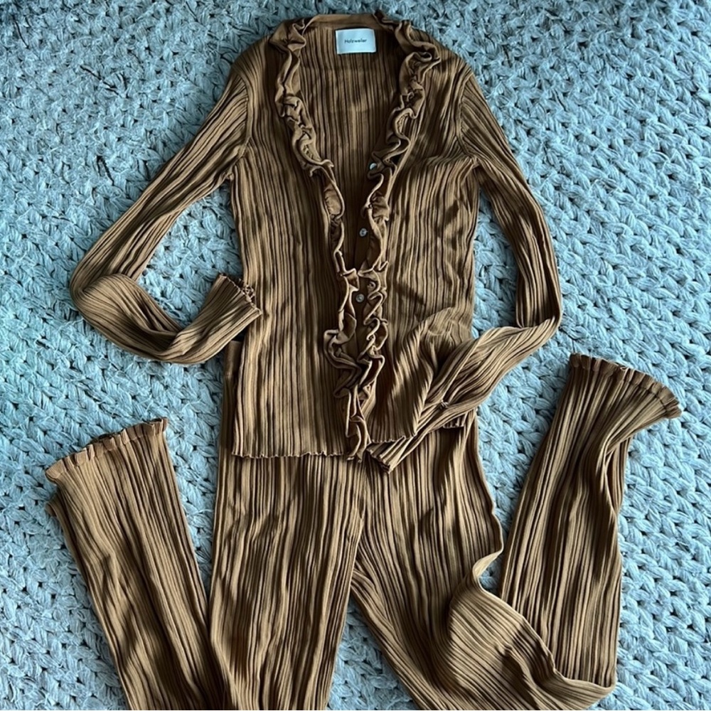 Holzweiler Set - Sweater & Pants